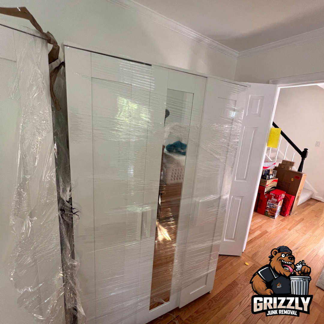 Garage / Storage / Cardboard